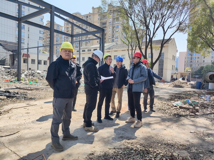 公司新聞 | 市工業(yè)與能源集團(tuán)黨委副書記、副董事長、總經(jīng)理龔士東一行赴營運(yùn)公司開展安全督查